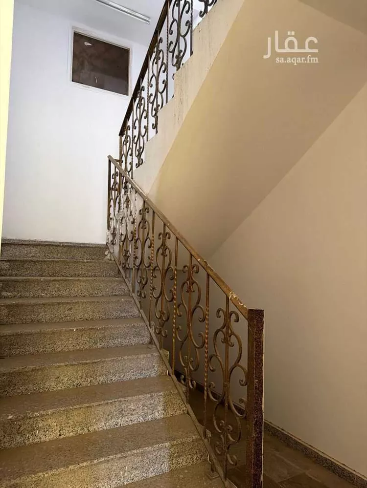 عمارة للإيجار في شارع يزيد بن ابي سفيان, حي العريجاء الأوسط, مدينة الرياض, منطقة الرياض 6