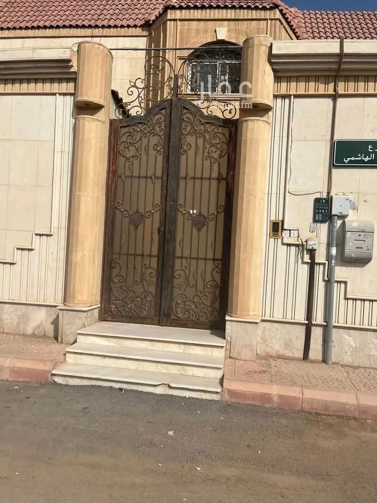 Villa for Sale in Riyadh Al Uraija Al Gharbiyah