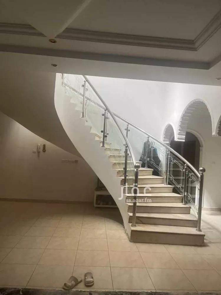Villa for Sale in Riyadh Al Uraija Al Gharbiyah صورة 3