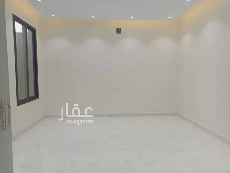 فيلا للبيع في شارع عفيفة بنت أحمد, حي الرمال, مدينة الرياض, منطقة الرياض صورة 2