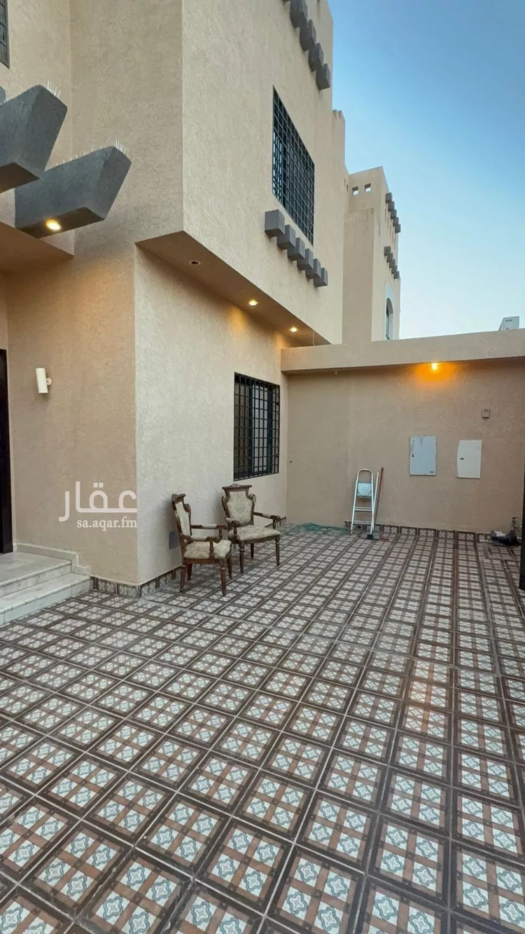 فيلا للإيجار في شارع القيصومة, حي الربيع, مدينة الرياض, منطقة الرياض صورة 2