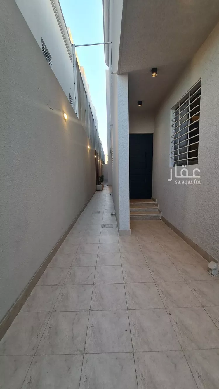 دور للبيع في شارع سوق الجمعة, حي سلطانة, مدينة أبها, منطقة عسير صورة 4