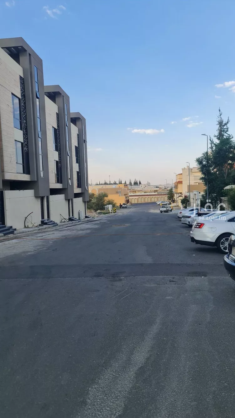 شقة للبيع في شارع سليمان بن بابيه, حي الجامعيين, مدينة خميس مشيط, منطقة عسير صورة 3