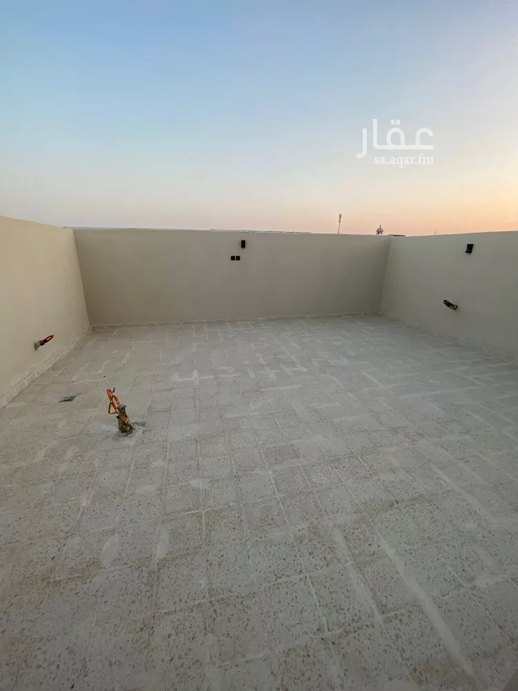 فيلا للبيع في شارع بيضاء نثيل, حي العريجاء الغربي, مدينة الرياض, منطقة الرياض صورة 5