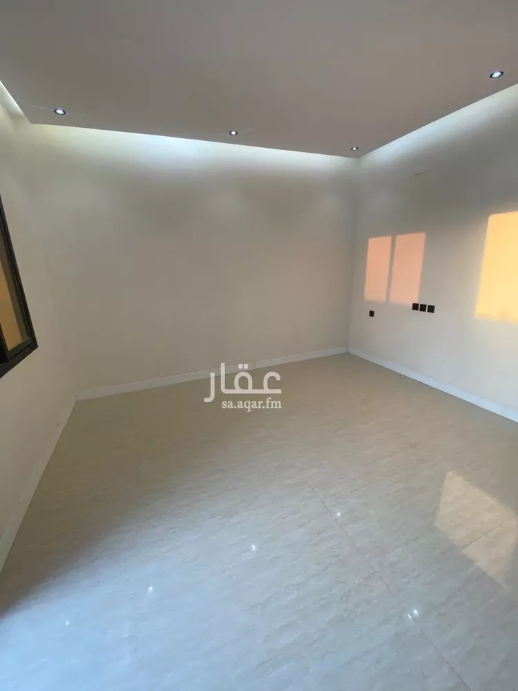 فيلا للبيع في شارع بيضاء نثيل, حي العريجاء الغربي, مدينة الرياض, منطقة الرياض صورة 3
