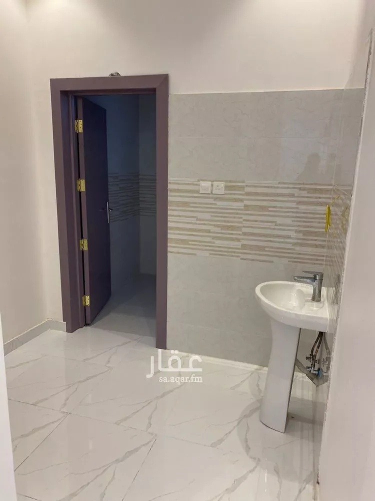شقة للإيجار في شارع جبل المكبر, حي القادسية, مدينة الرياض, منطقة الرياض صورة 3