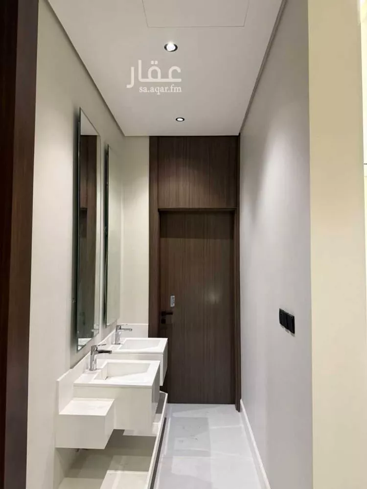 فيلا للبيع في شارع نصيب بن رباح, حي الفاروق, مدينة الرياض, منطقة الرياض صورة 4