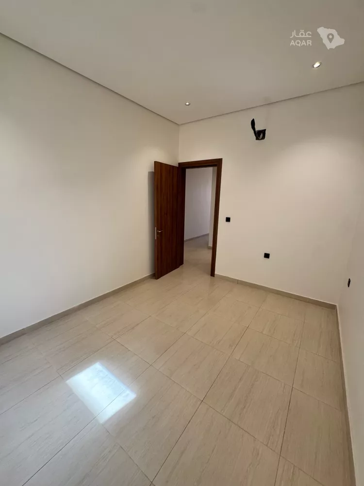Floor for Rent in Riyadh Ar Rabie 10