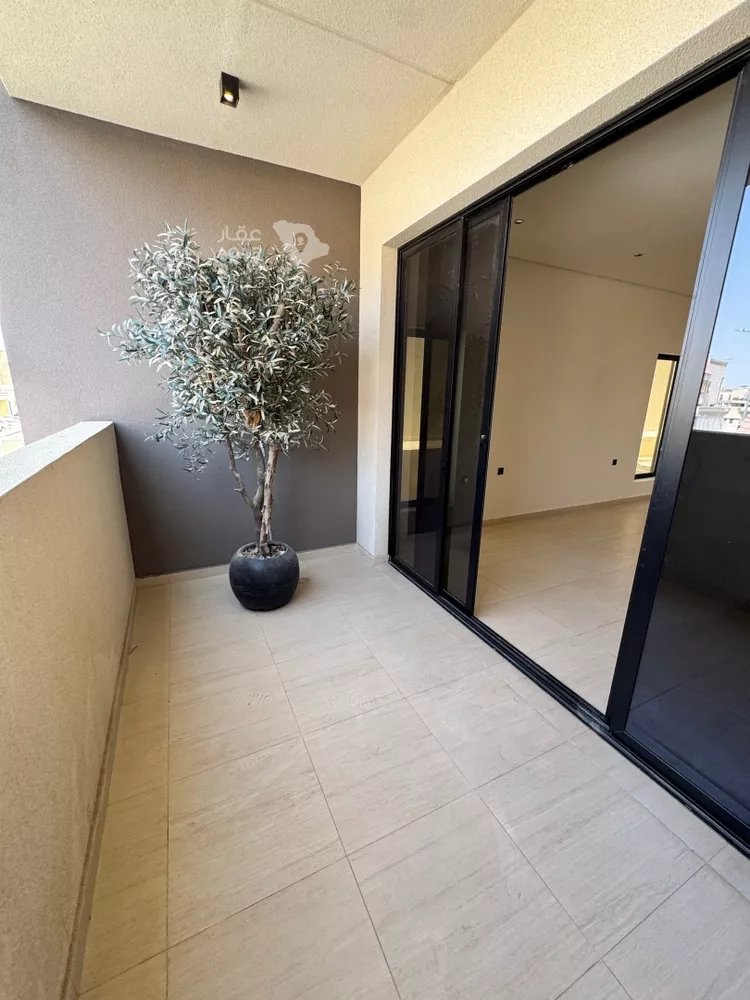 Floor for Rent in Riyadh Ar Rabie 12