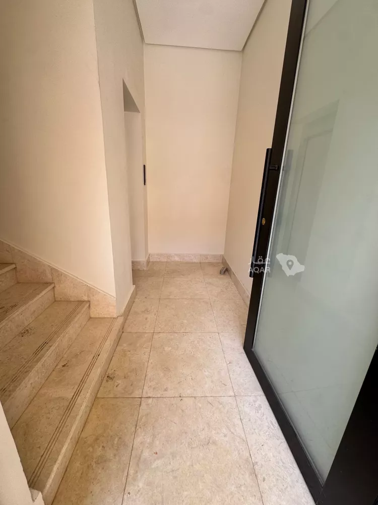 Floor for Rent in Riyadh Ar Rabie 2