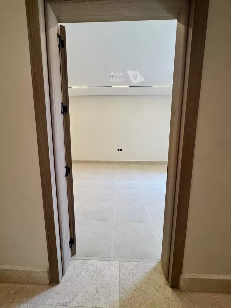 Floor for Rent in Riyadh Ar Rabie 4