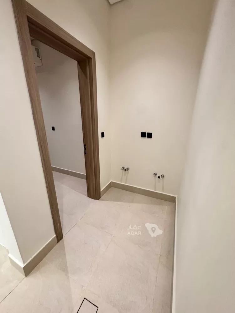 Floor for Rent in Riyadh Ar Rabie 7