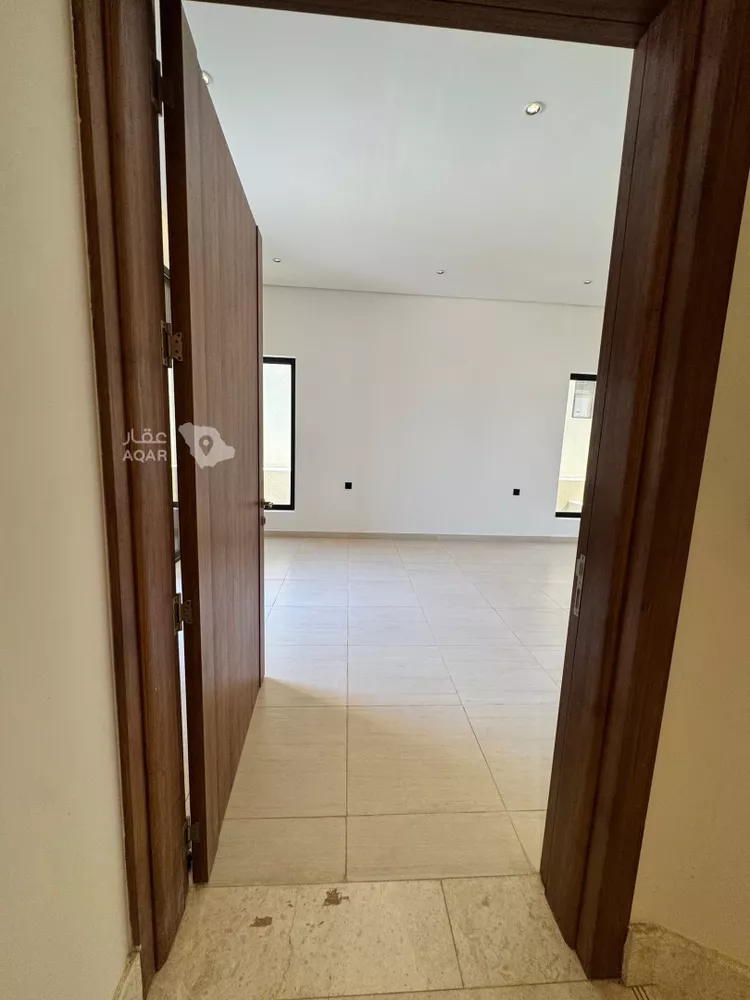 Floor for Rent in Riyadh Ar Rabie 4