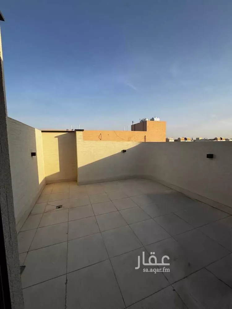 Floor for Rent in Riyadh Ar Rabie 8
