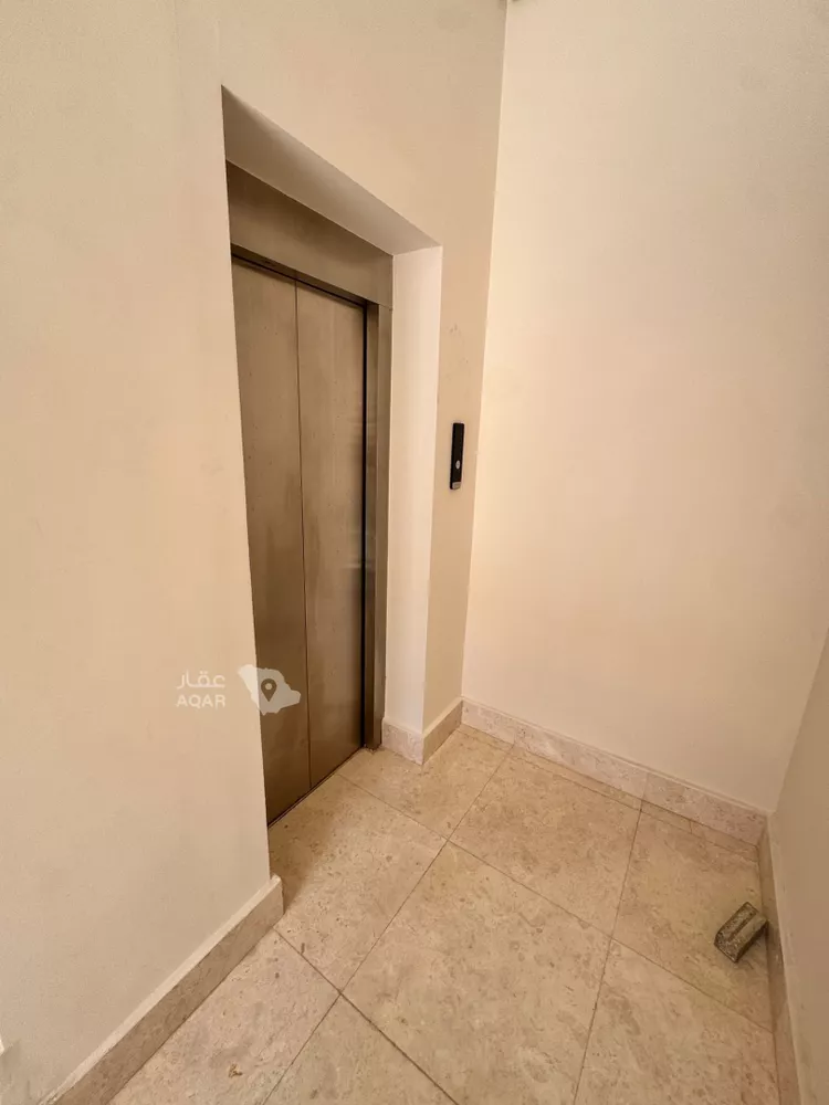 Floor for Rent in Riyadh Ar Rabie 3