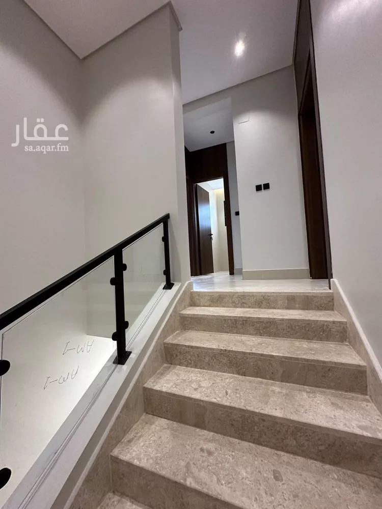 فيلا للبيع في شارع عمرو بن شيبان, حي شبرا, مدينة الرياض, منطقة الرياض 16
