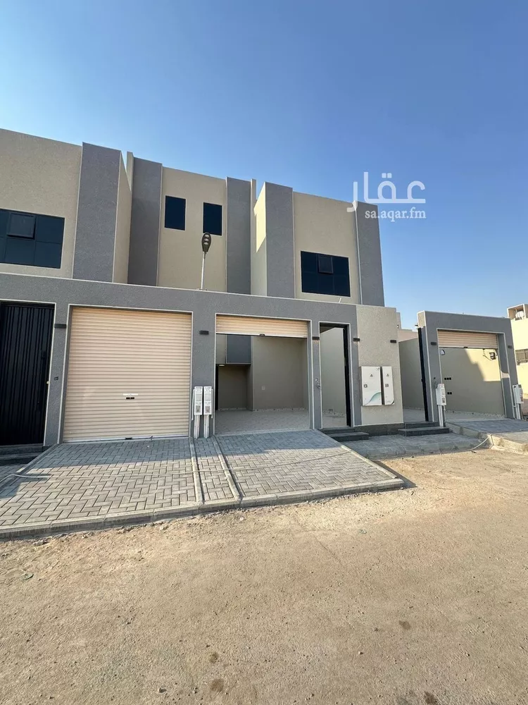 دور للبيع في شارع نجم الدين الأيوبي, حي العوالي, مدينة الرياض, منطقة الرياض صورة 4