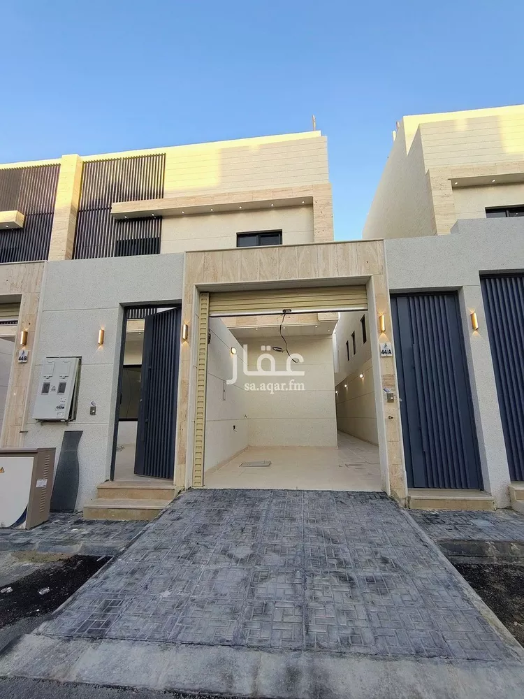 فيلا للبيع في شارع سراج الدين العسقلاني, حي عكاظ, مدينة الرياض, منطقة الرياض صورة 5