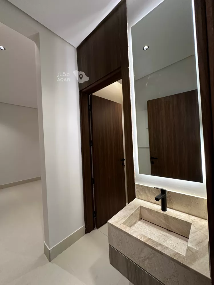Villa for Sale in Riyadh Shubra 17
