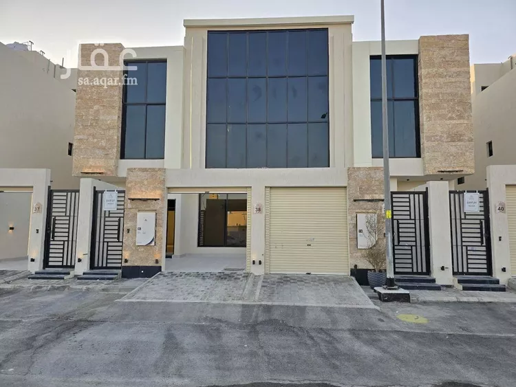 فيلا للبيع في شارع سراج الدين العسقلاني, حي عكاظ, مدينة الرياض, منطقة الرياض