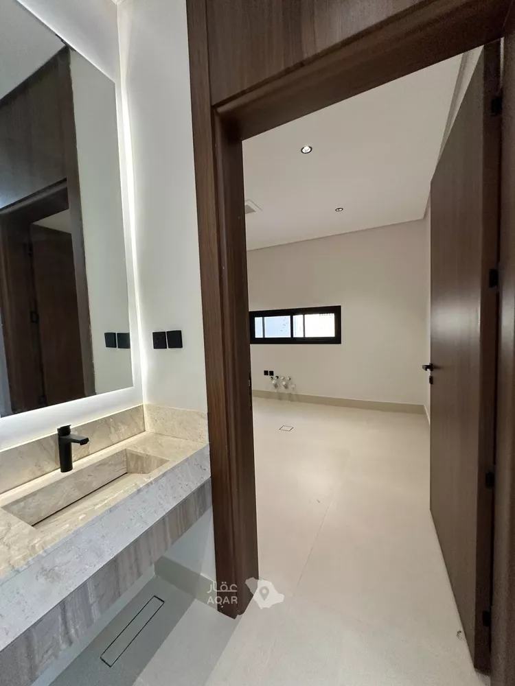 Villa for Sale in Riyadh Shubra 11
