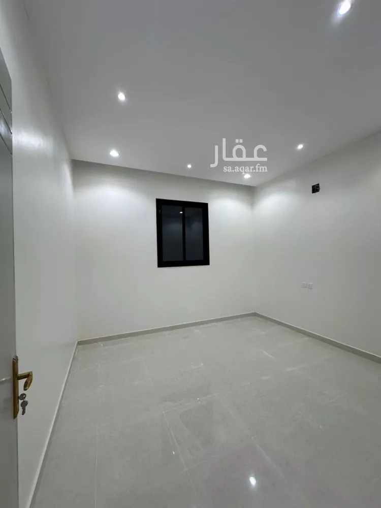 فيلا للبيع في شارع أبي العز الحبشي, حي المرجان, مدينة الرياض, منطقة الرياض صورة 2