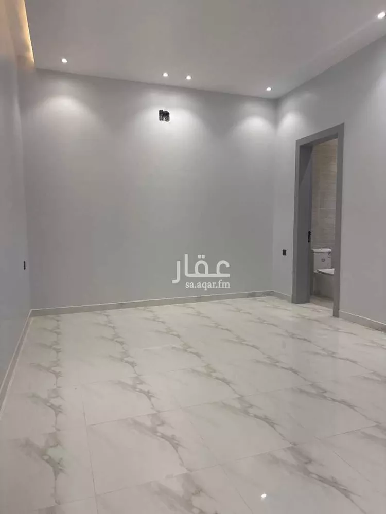 دور للبيع في شارع شاهين, حي العزيزية, مدينة الرياض, منطقة الرياض 12