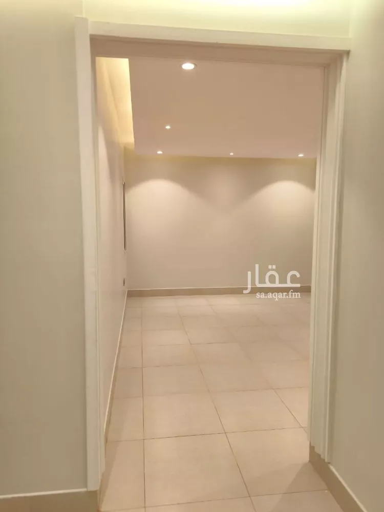 شقة للإيجار في شارع الشيخ عبدالله بن جبرين, حي القيروان, مدينة الرياض, منطقة الرياض