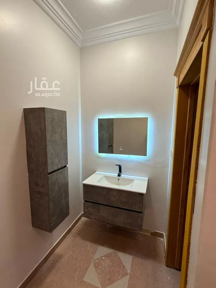 شقة للبيع في شارع الخزنة, حي إشبيلية, مدينة الرياض, منطقة الرياض صورة 5