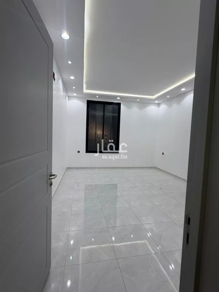 Floor for Rent in Riyadh Al Janadriyah