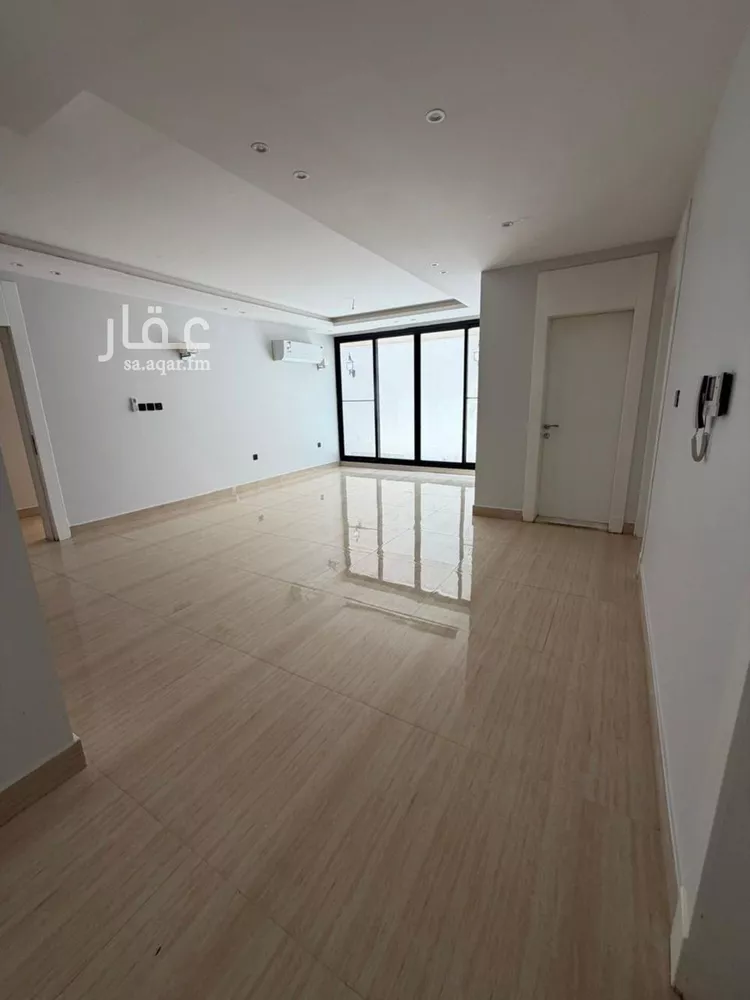 Floor for Rent in Riyadh Al Qirawan
