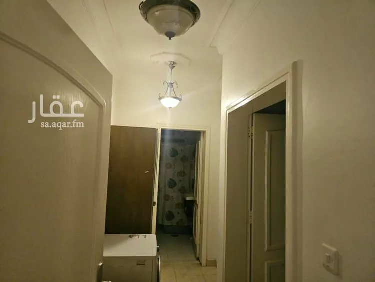 فيلا للبيع في شارع الأمير عبدالله بن فيصل بن عبدالعزيز, حي الملك سلمان, مدينة الرياض, منطقة الرياض صورة 2