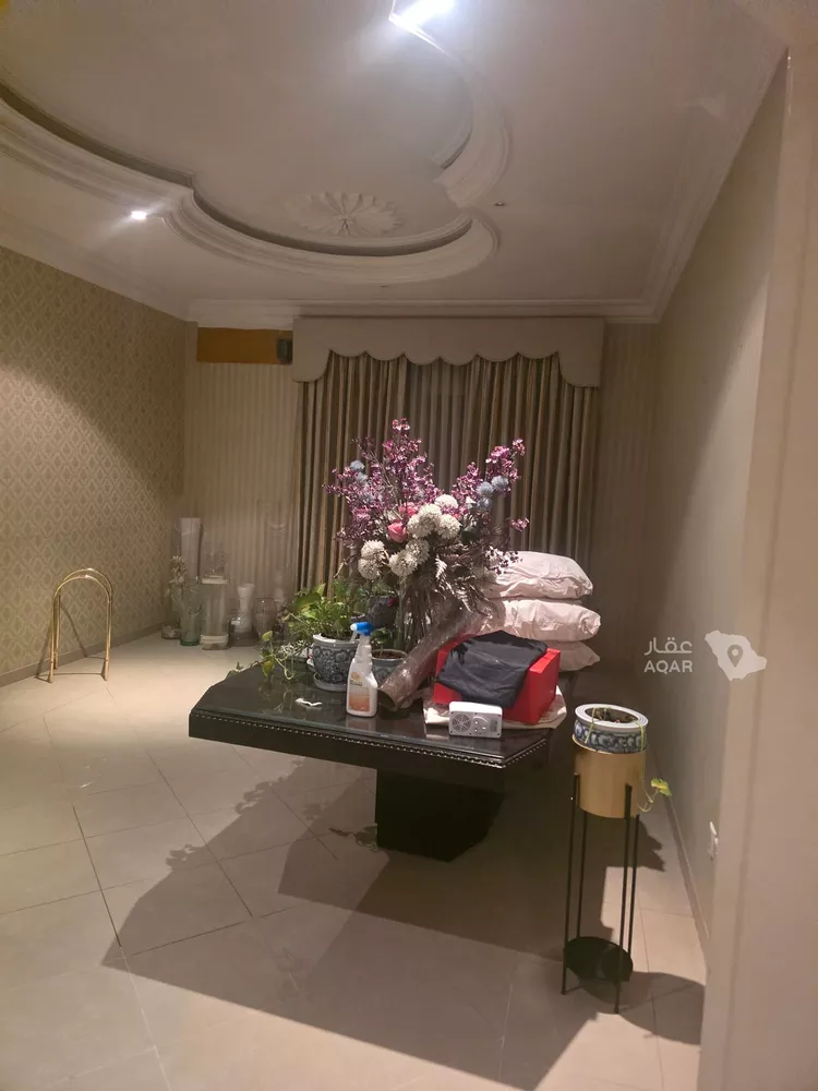 فيلا للبيع في شارع أسعد داغر, حي المروج, مدينة الرياض, منطقة الرياض 11
