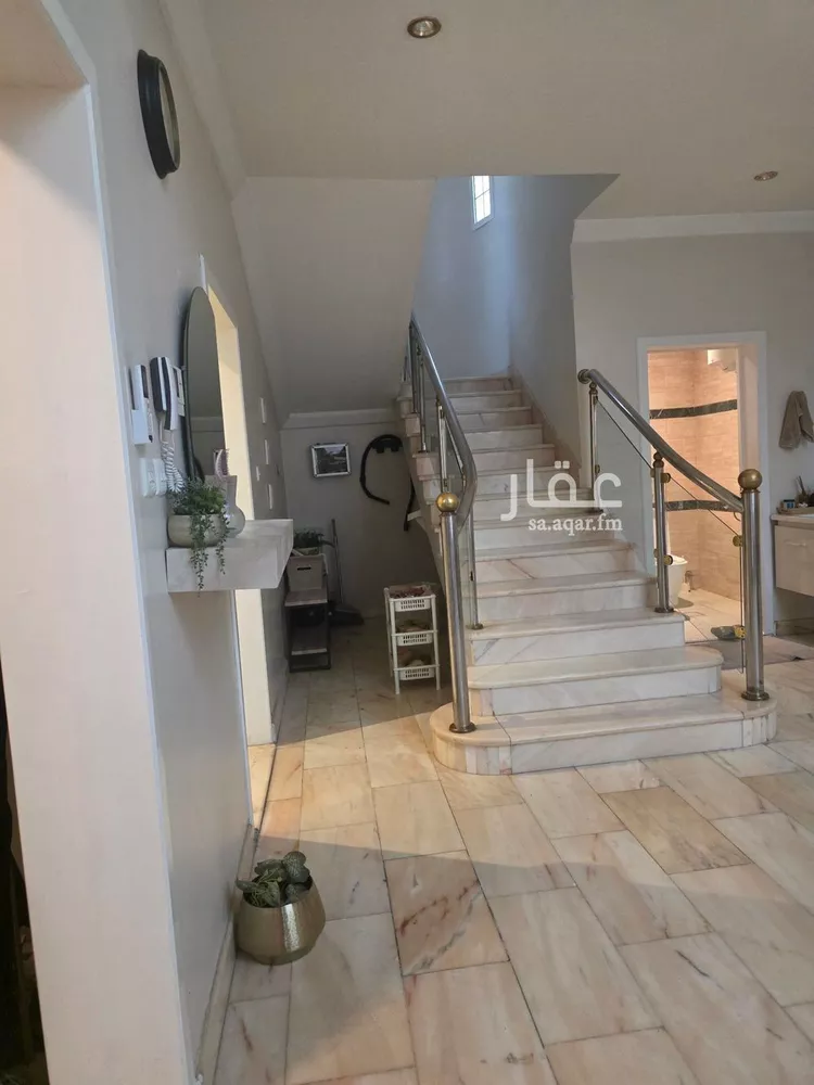 فيلا للبيع في شارع الدفينة, حي التعاون, مدينة الرياض, منطقة الرياض صورة 4