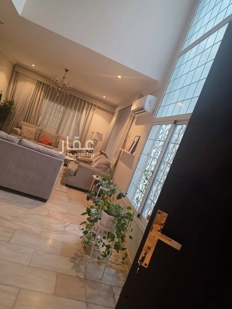 فيلا للبيع في شارع الدفينة, حي التعاون, مدينة الرياض, منطقة الرياض صورة 2