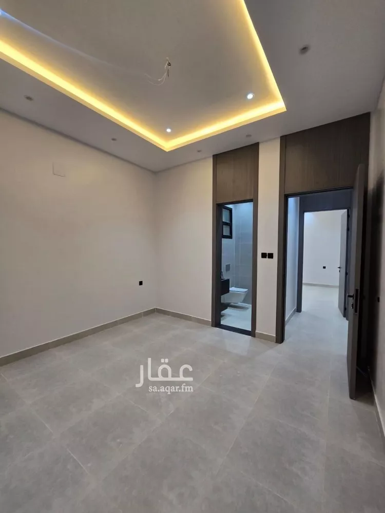 Floor for Sale in Riyadh Tuwaiq 11
