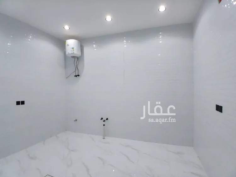 Floor for Sale in Riyadh Tuwaiq صورة 5