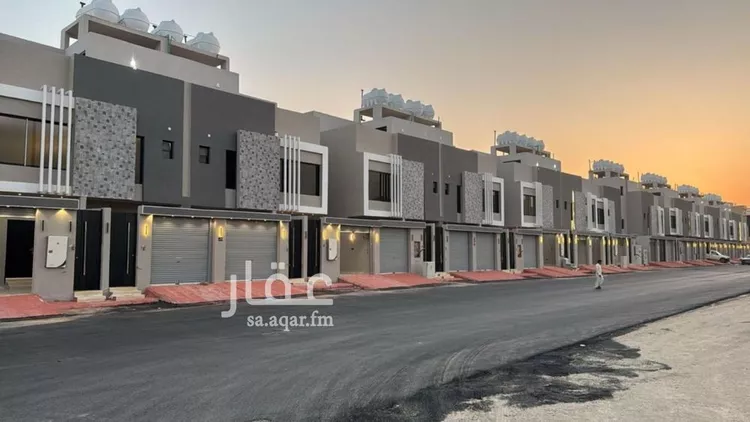دور للبيع في شارع ابن نعيم, حي طيبة, مدينة الرياض, منطقة الرياض صورة 2