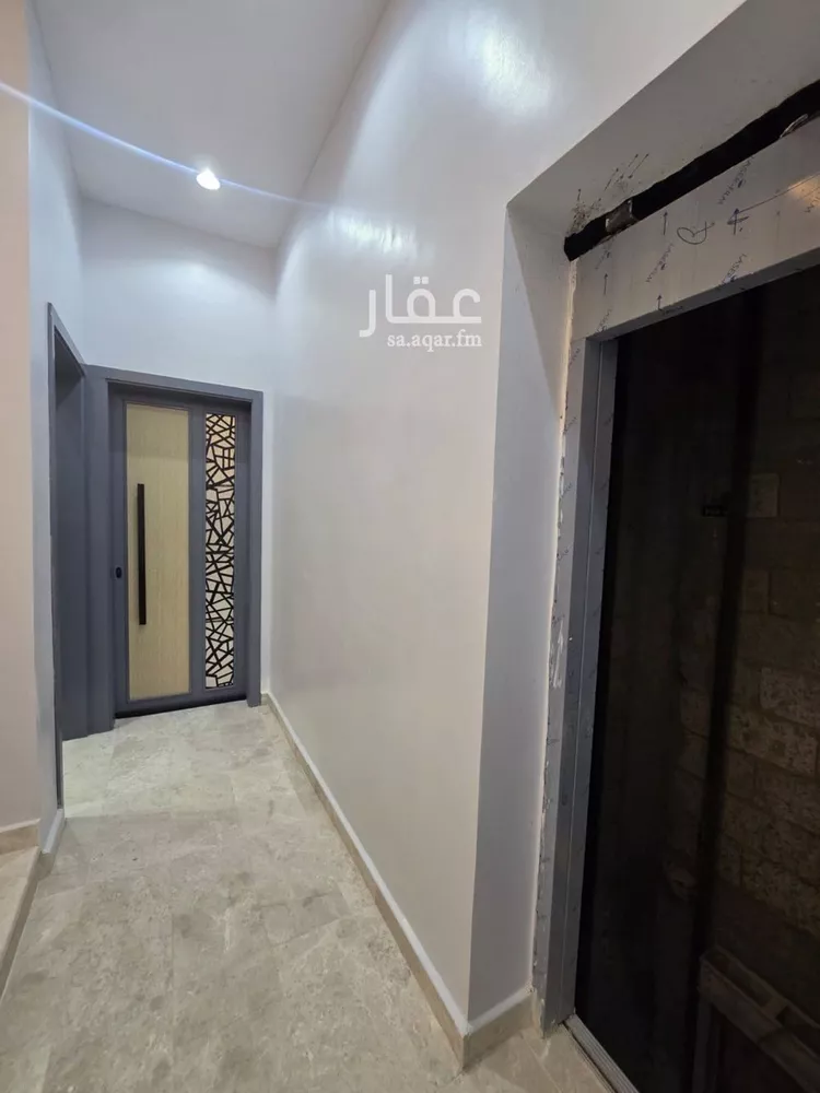 Floor for Sale in Riyadh Tuwaiq صورة 4