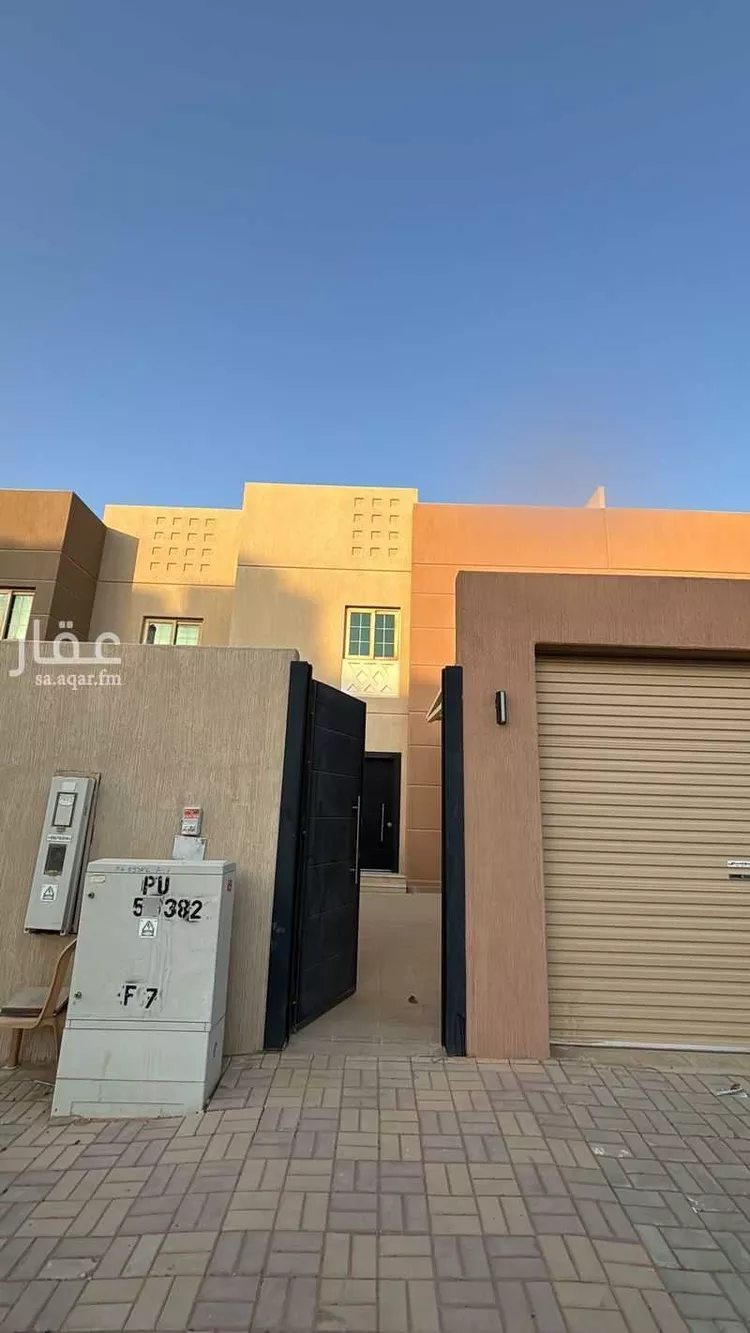 فيلا للإيجار في شارع أحمد الحسباني, حي مطار الملك خالد الدولي, مدينة الرياض, منطقة الرياض