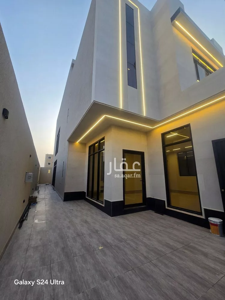 فيلا للبيع في شارع خليل الصفدي, حي العارض, مدينة الرياض, منطقة الرياض صورة 4