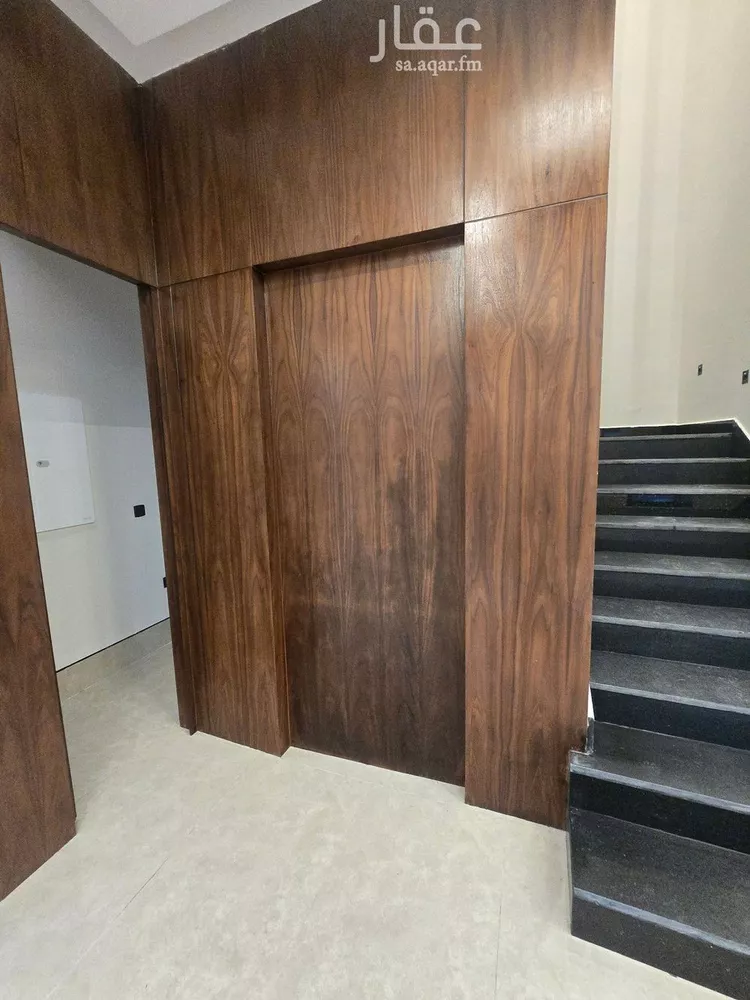 Villa for Sale in Riyadh Al Arid 9