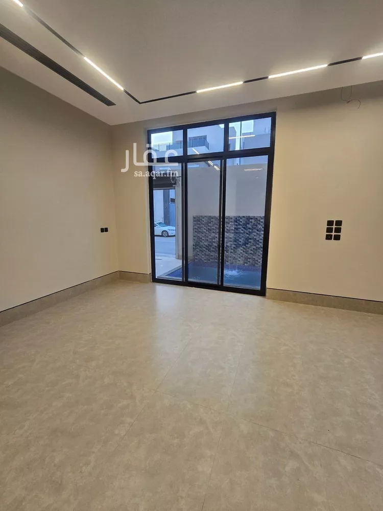 Villa for Sale in Riyadh Al Arid 15