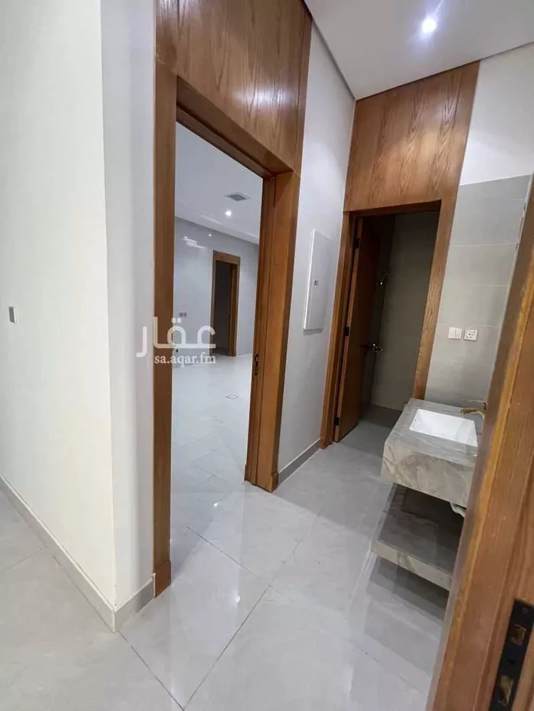 Floor for Sale in Riyadh Al Qadisiyah 6