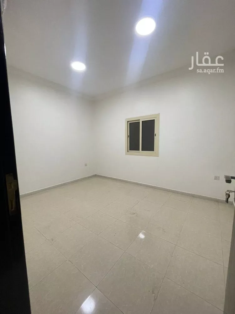 فيلا للبيع في شارع عبدالرحمن أبي الفضل, حي القيروان, مدينة الرياض, منطقة الرياض صورة 4