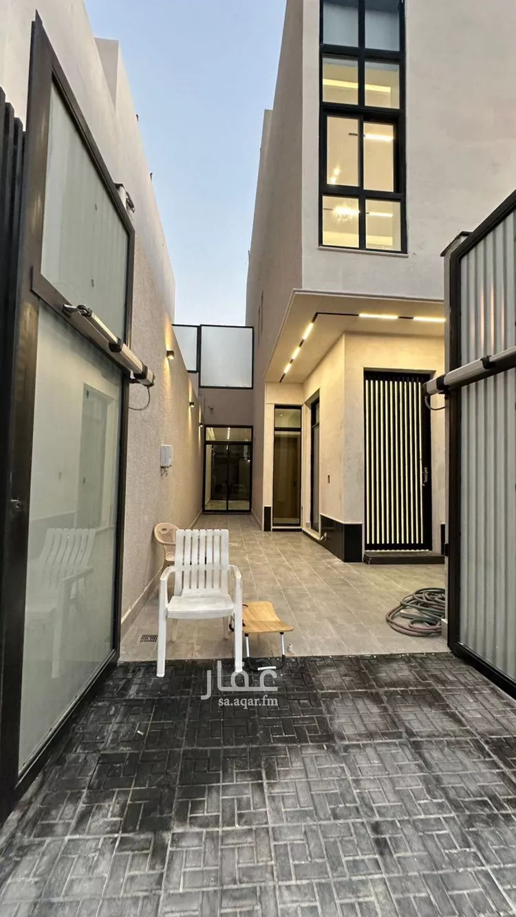فيلا للبيع في شارع السائب المكي, حي البيان, مدينة الرياض, منطقة الرياض صورة 2