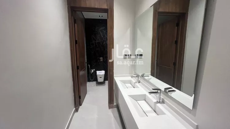 فيلا للبيع في شارع رقم 379, حي المونسية, مدينة الرياض, منطقة الرياض 8
