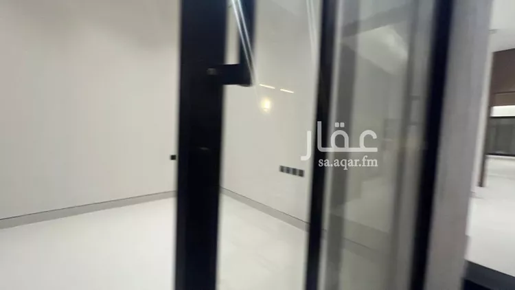 فيلا للبيع في شارع محمد عبد الرحمن, حي المعيزيلة, مدينة الرياض, منطقة الرياض صورة 5