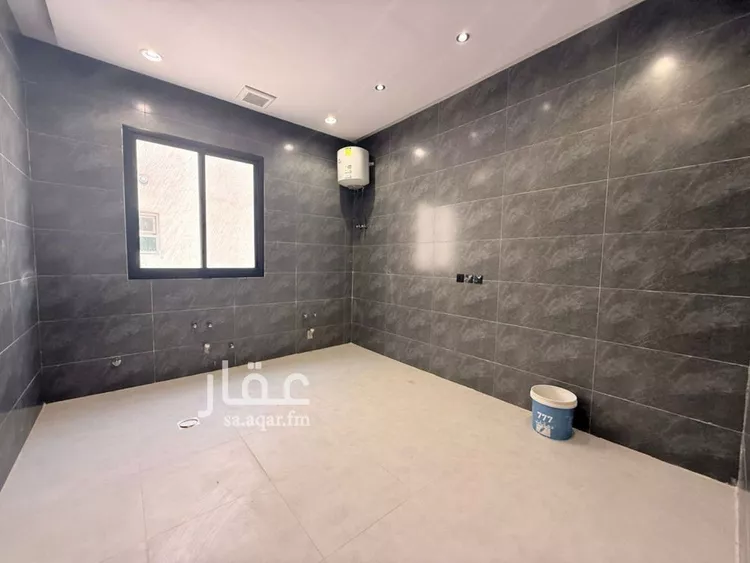 دور للبيع في شارع سليمان الحميضي, حي الرمال, مدينة الرياض, منطقة الرياض