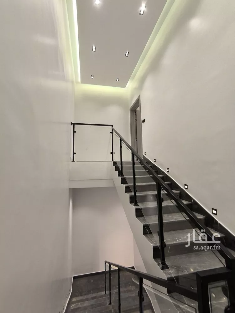 دور للبيع في شارع حمدان بن ذي النون, حي الرمال, مدينة الرياض, منطقة الرياض صورة 2